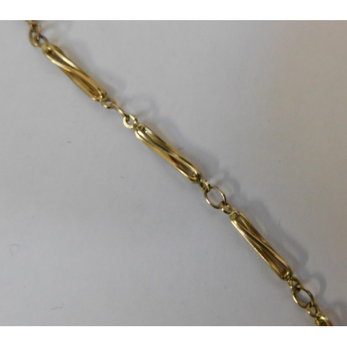 220 - 9ct gold chain - approx weight 8.8g