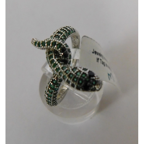 236 - Silver snake ring - size M 1/2