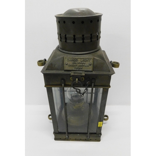 271 - WWII era - No. 3954/Cargo Light lantern - dated 1939