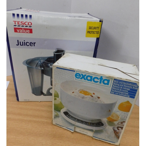 535 - Tesco Juicer and Extracta - w/o