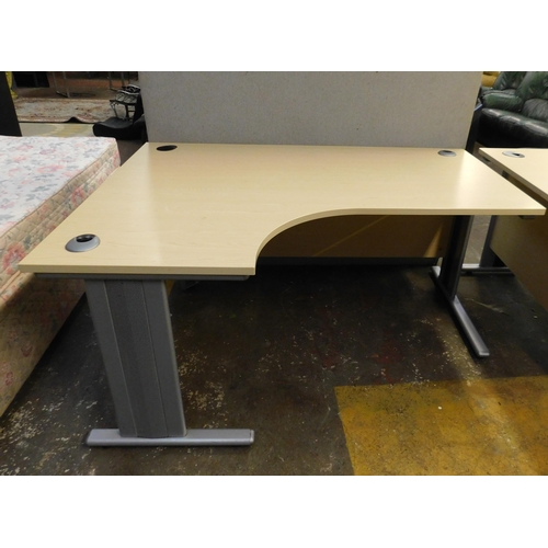 720A - Cut out office desk approx. 62