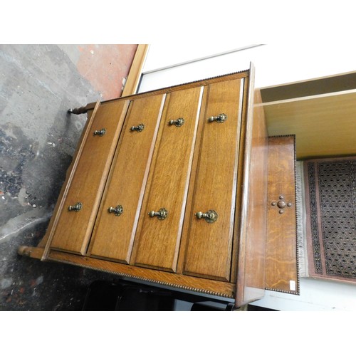 637 - Vintage oak four drawer chest on castors