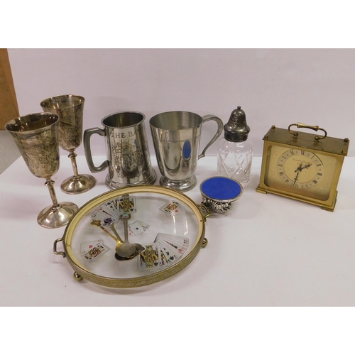 318 - Mixed items - including clock & metalware
GREEN SALE - SPEND £1 - AVOID THE GROUND - no commission t... 