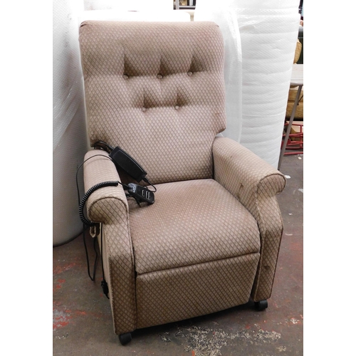 549 - Rise and Recline electric armchair W/O