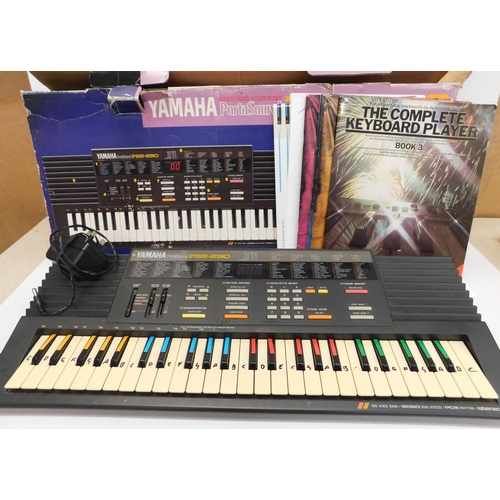691 - Yamaha Portasound PSS-290 electronic keyboard W/O