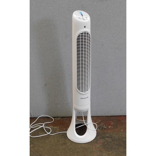 718 - Oscillating tower fan W/O