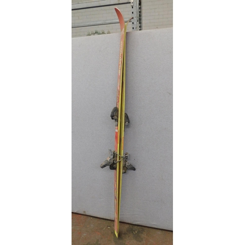 Lot 743       
