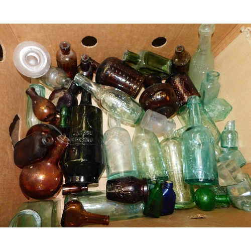 88 - Antique & vintage - glass bottles