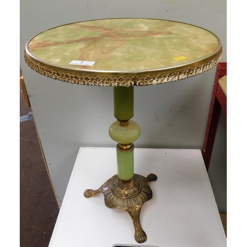 1 - Onyx - occasional table/approx. 19