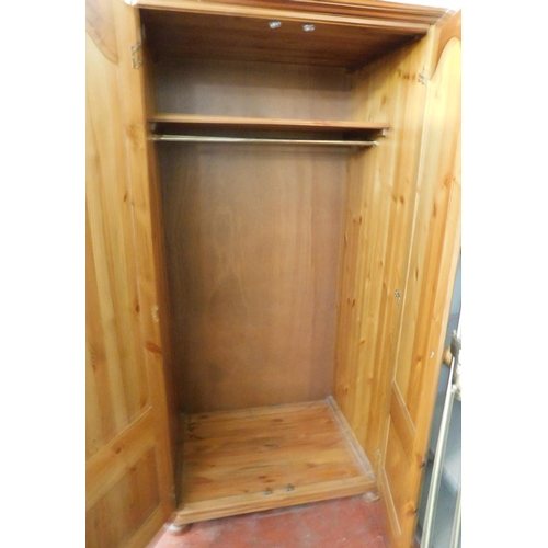 590 - Pine double wardrobe