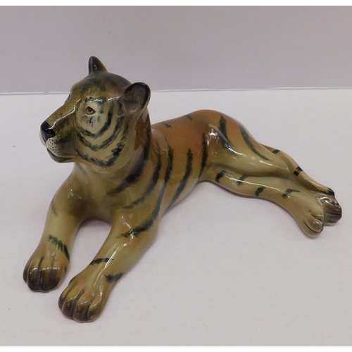 266A - W. R. Midwinter - ceramic tiger figure/no damage