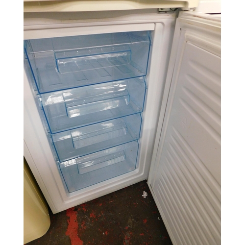 549 - Logik fridge freezer W/O