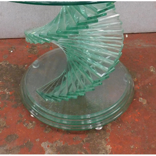 675 - Glass table with spiral base