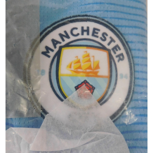 709 - New in bag Puma replica Manchester City football shirt - size XL