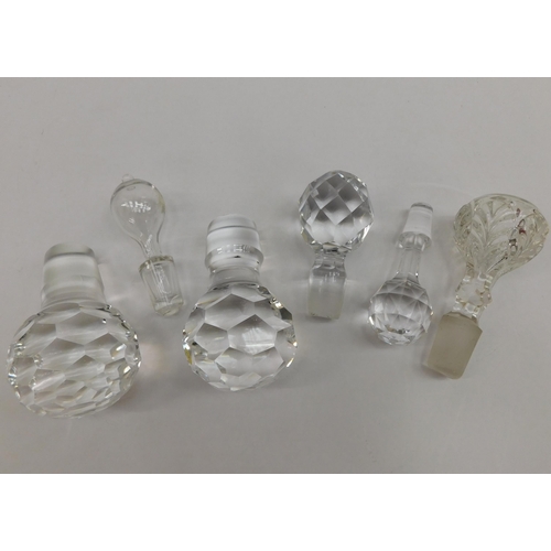 18 - Six - glass/decanter stoppers