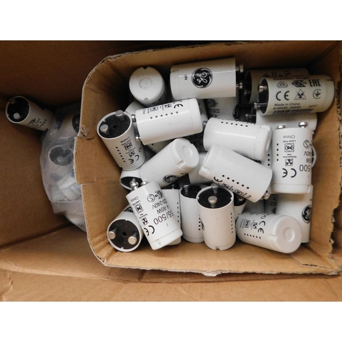 534 - Box of fluorescent starter motors 155/500 4-65W 220-240V