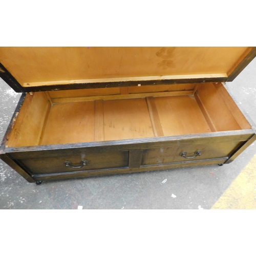 663 - Oak blanket box on castors