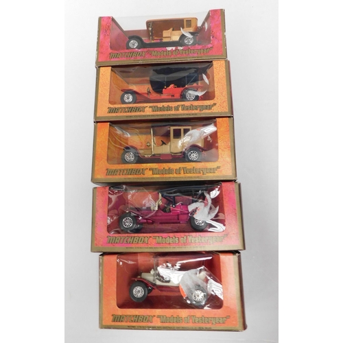 18 - Matchbox - die cast cars/boxed