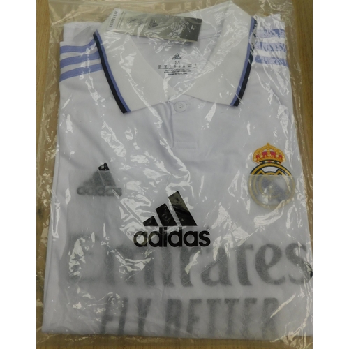 537A - Replica Real Madrid by Adidas football shirt - size medium