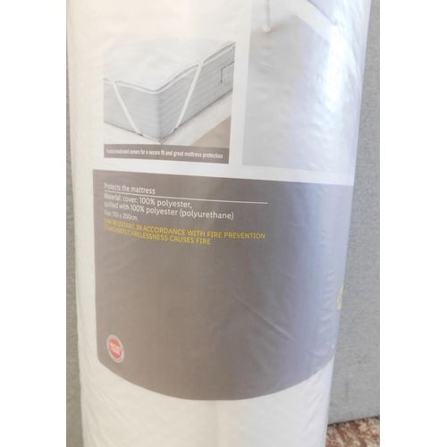 845 - New and sealed mattress protector approx. 150 x 200cm