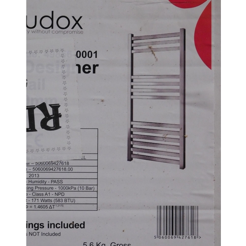 539 - Boxed Kudox radiator tower rail - unused