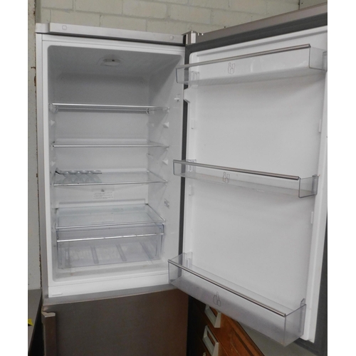 549 - Grundig silver fridge freezer W/O