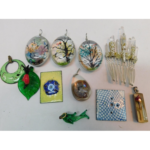 260 - Glass - pendants