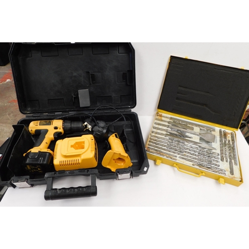 503 - Dewalt drill W/O and drill bit set