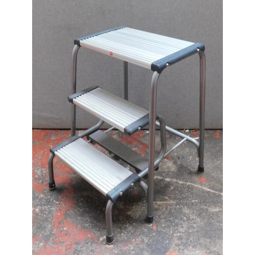 529 - Kletterman three step stool