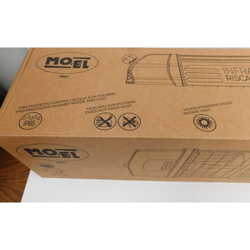 531 - New in box Moel infared heater indoor/outdoor use 1800W