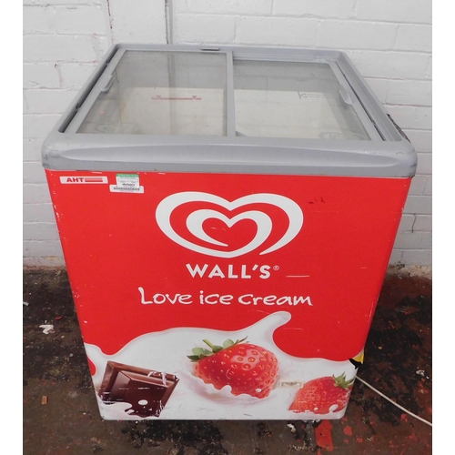 544 - Wall's shop style (ice-cream) freezer