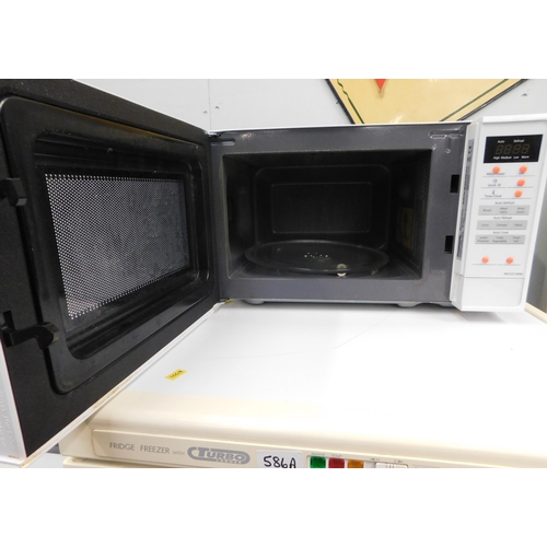 581A - Panasonic microwave oven W/O