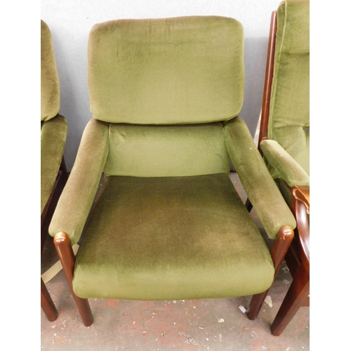 663A - Mid-century two seater sofa with two armchairs and one other - for restoration