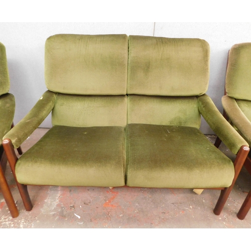 663A - Mid-century two seater sofa with two armchairs and one other - for restoration