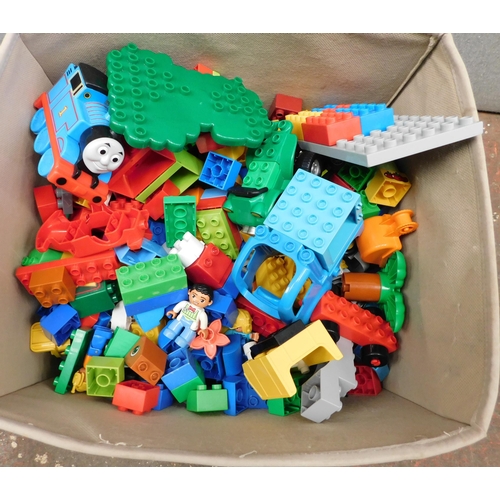 719 - Large selection of Lego Duplo etc.