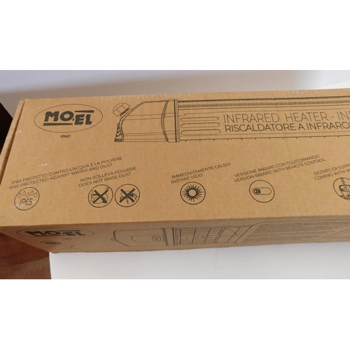 521 - New and boxed Moel infared heater indoor/outdoor use 1200W