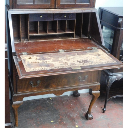 572 - Two drawer writing cabinet with glazed top and corner cabinet