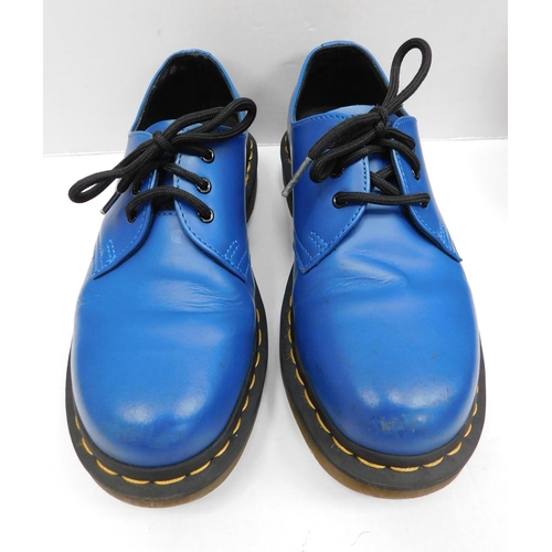 614 - Pair of blue Doc Martens size 4 shoes - slight scuff on front