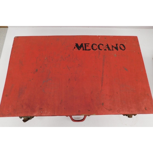 94 - Meccano - parts & accessories