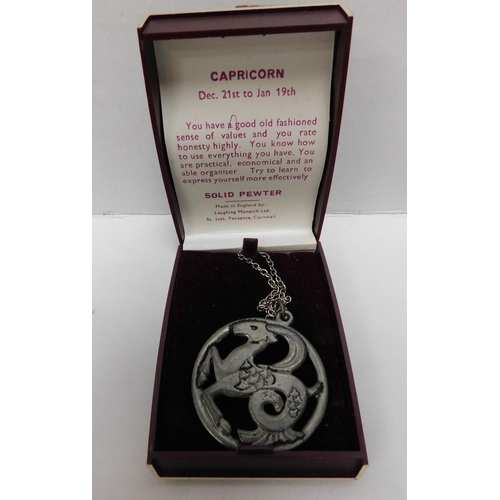 132 - Pewter - Capricorn chain/boxed