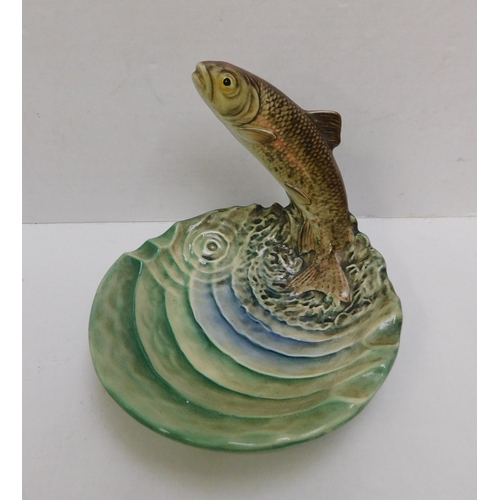 240 - Beswick - trout/pin dish