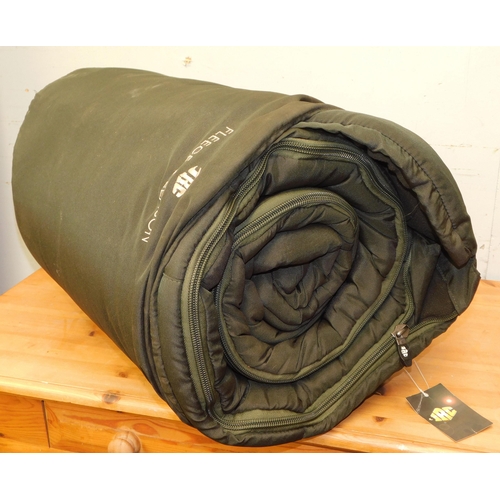 538 - JRC fishing sleeping bag...