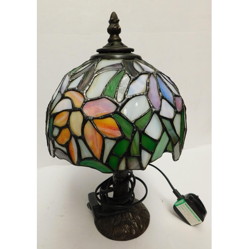 47 - Stained glass - lamp