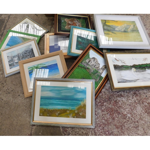 539 - Box of framed pictures; 10+ mainly oil and acrylic