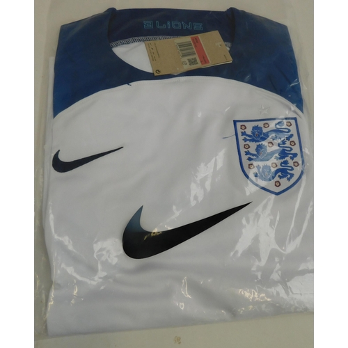 605 - New and bagged Nike replica England three lions football shirt - size L
