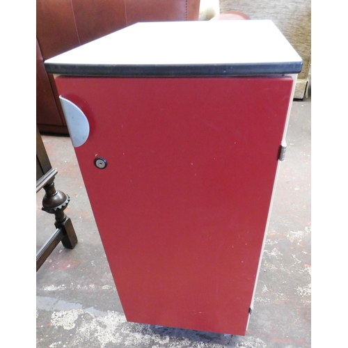 651 - Wheeled storage cabinet - approx. 30