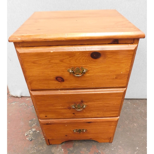 655 - Three drawer pine unit