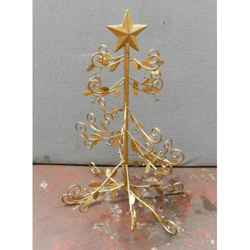 569A - Metal gold folding Christmas tree