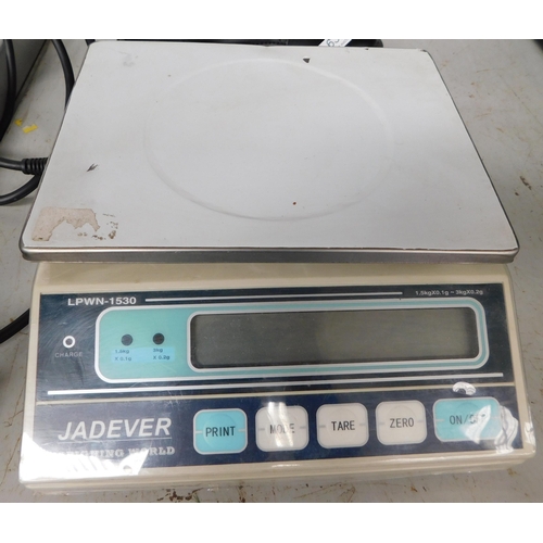 629 - Jadever electric scales - model LPWN-1530 W/O