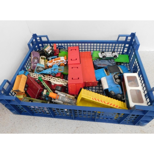 631 - Tray of diecast vehicles incl. Corgi